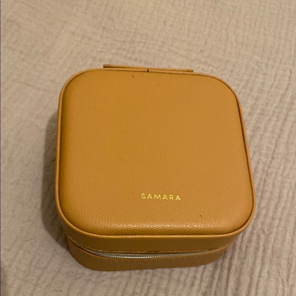 Samara Jewelry Box